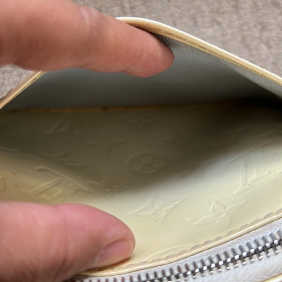 Louis Vuitton Minna crossbody - Picture 16 of 16